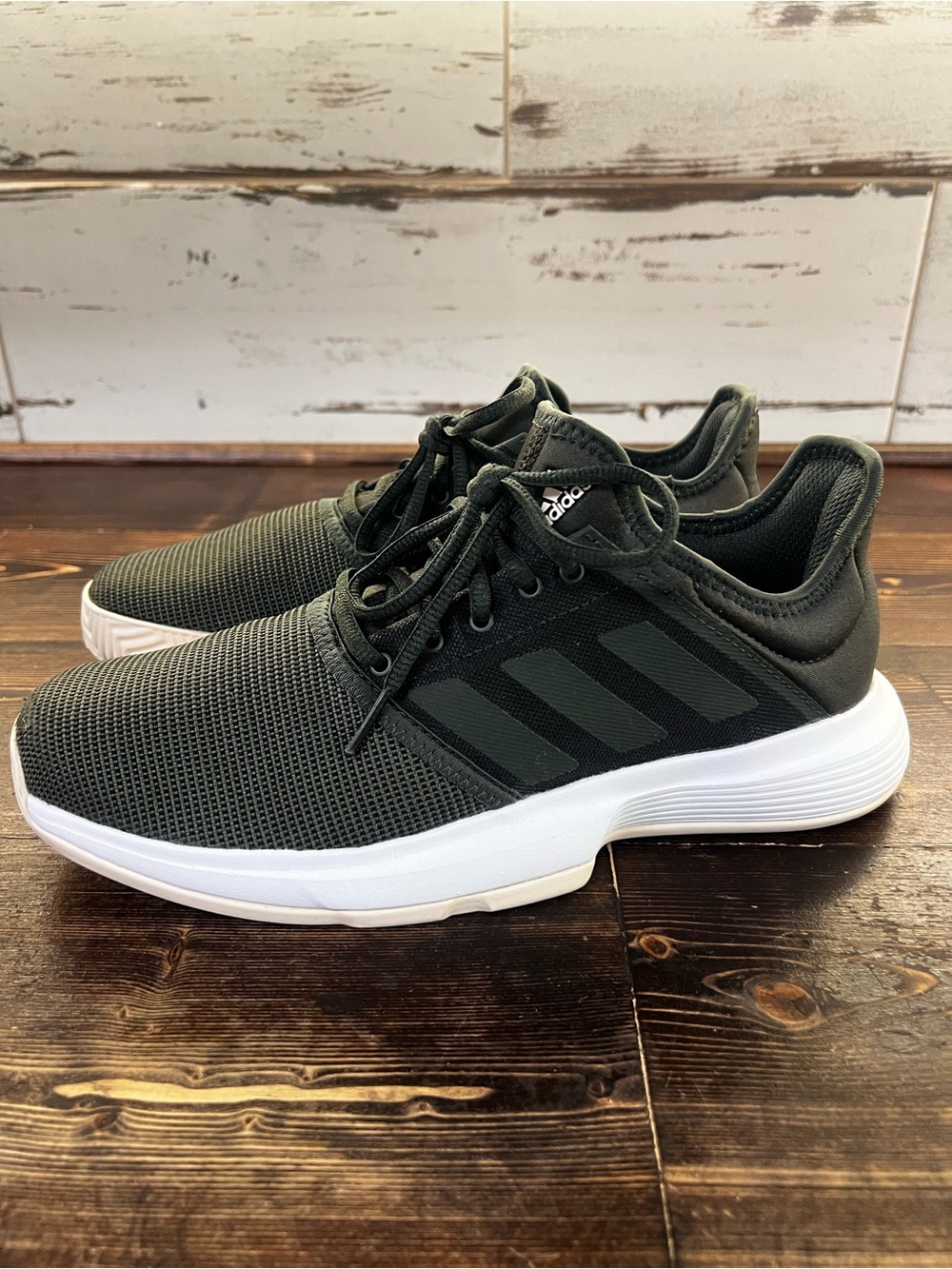 Adidas • Women’s Game Court Sneakers • Size 8.5 • Dark Green - Picture 3 of 14